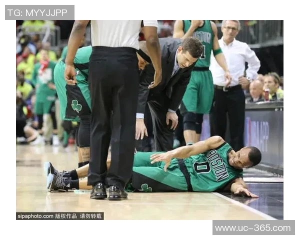 博格丹缺席第12场比赛船记透露其正在场上训练以增强腿筋力量